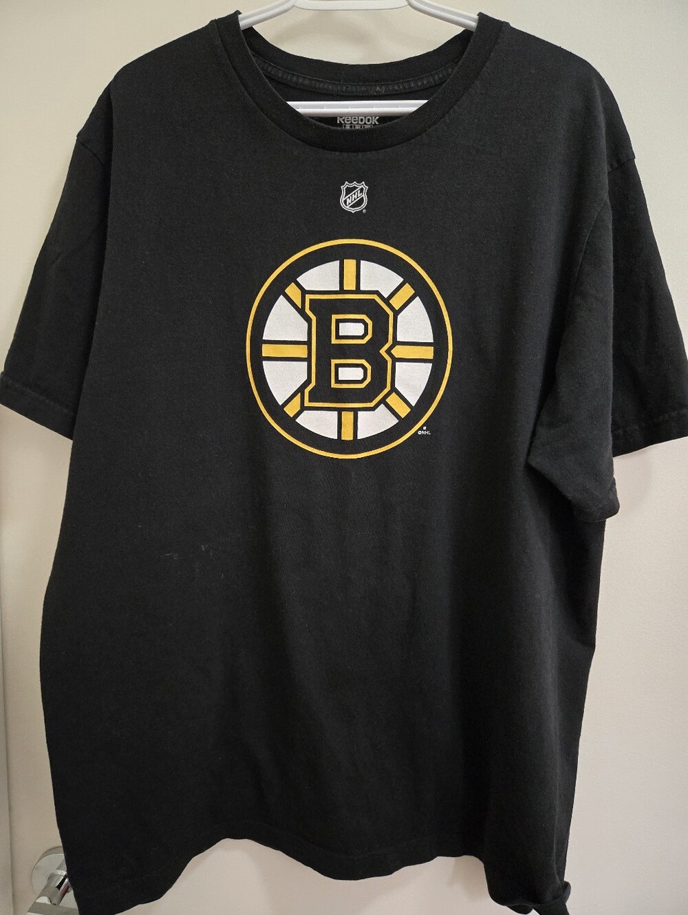 Mens Reebok Boston Bruins NHL TShirt (2XL)
